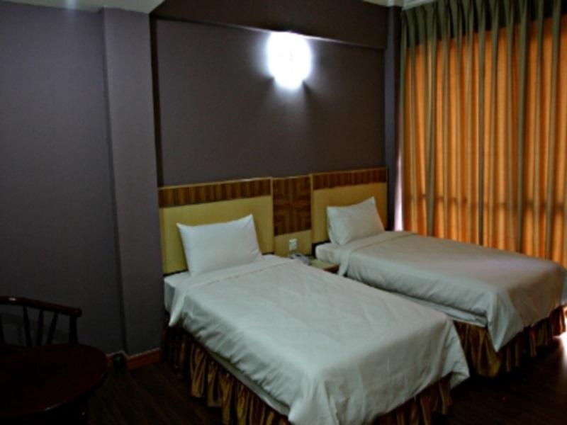 Oyo 89866 Houz Inn Bintulu Exterior foto