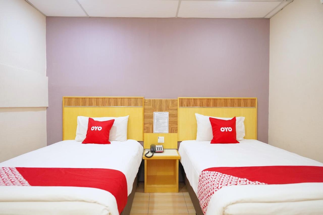 Oyo 89866 Houz Inn Bintulu Exterior foto
