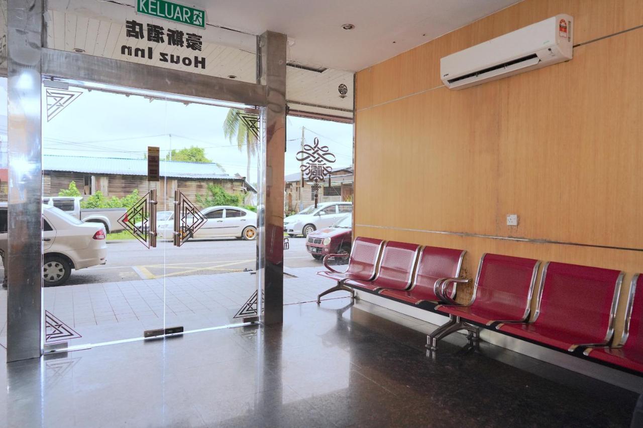 Oyo 89866 Houz Inn Bintulu Exterior foto