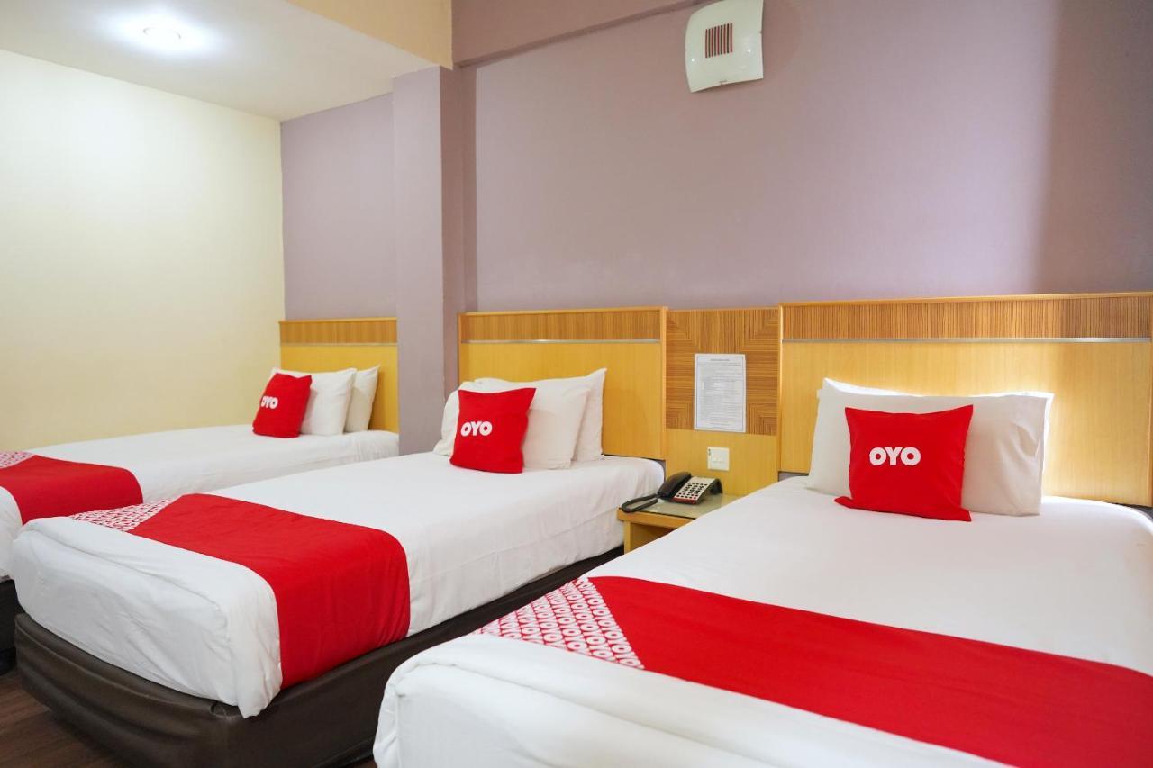 Oyo 89866 Houz Inn Bintulu Exterior foto